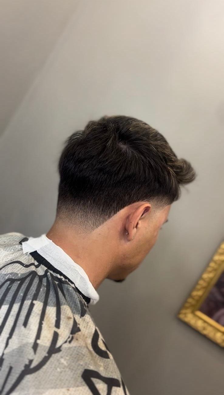 THE SALON Picture 8